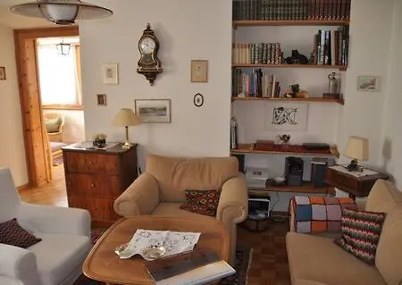 Apartment Chesa Dimvih Zuoz