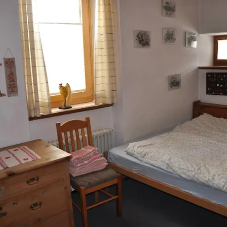 Chesa Dimvih Apartment Zuoz