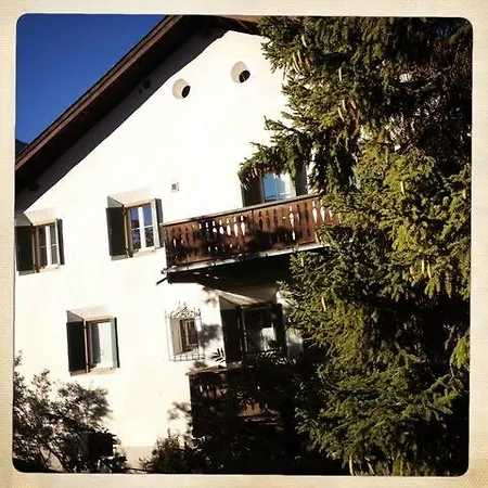 Apartment Chesa Dimvih Zuoz