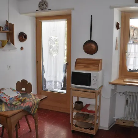 Apartment Chesa Dimvih *